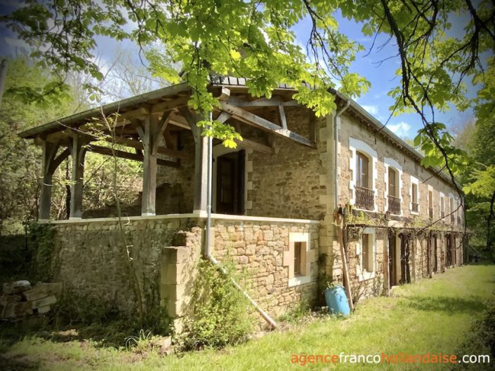 Image No.10-15 Bed House for sale