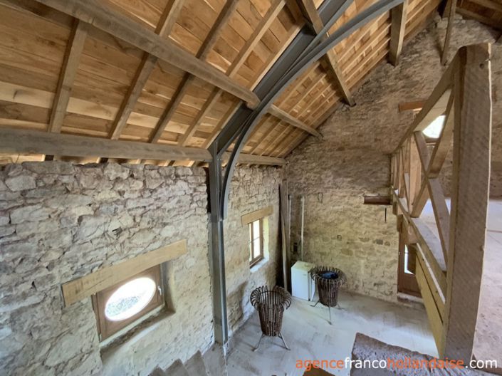 Image No.12-15 Bed House for sale