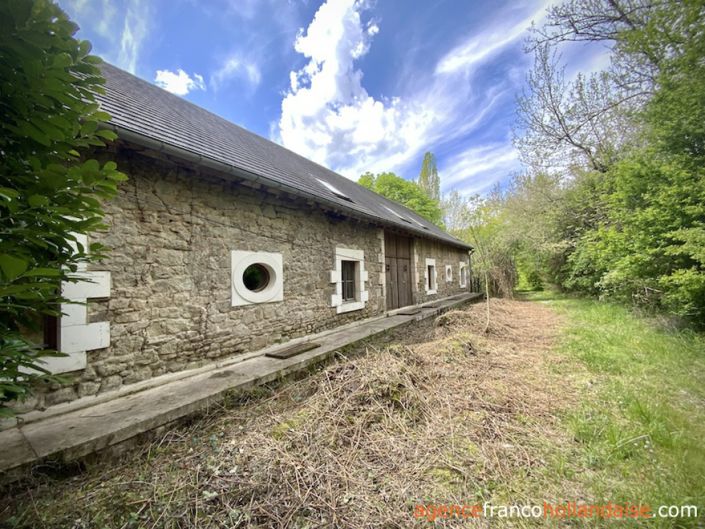 Image No.16-15 Bed House for sale