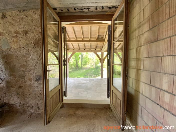 Image No.2-15 Bed House for sale