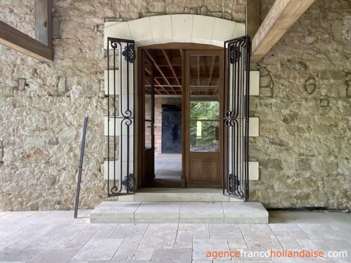 Image No.9-15 Bed House for sale