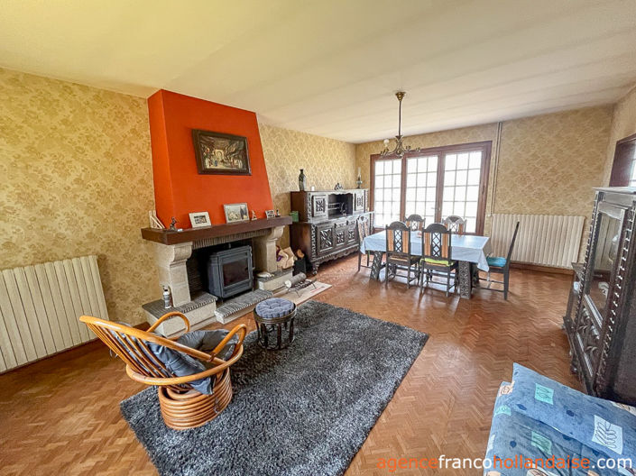 Image No.6-4 Bed House for sale