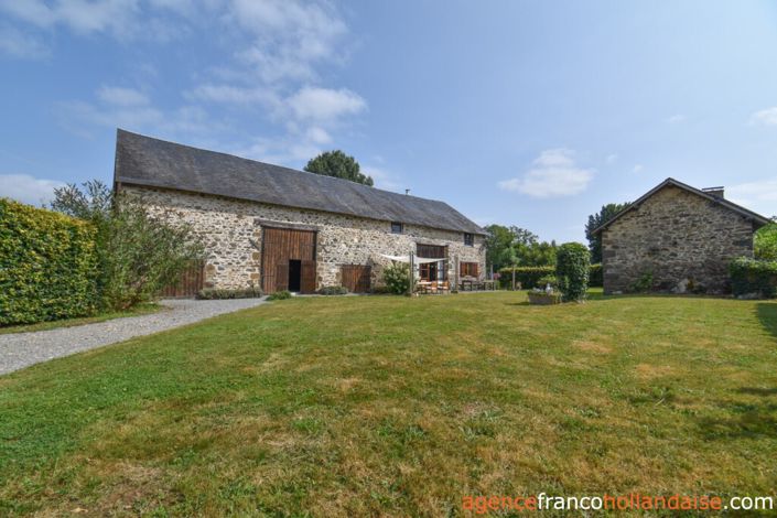 Image No.1-4 Bed House for sale