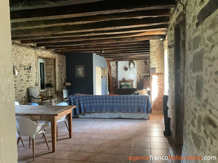 Image No.12-2 Bed House for sale