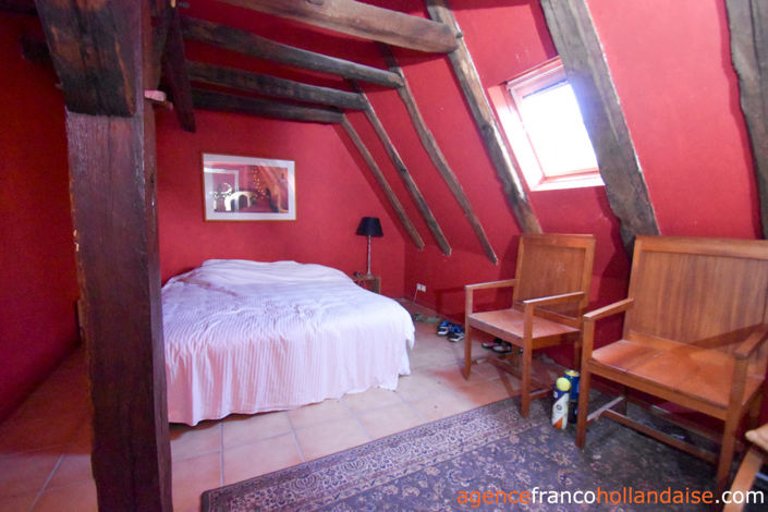 Image No.18-2 Bed House for sale