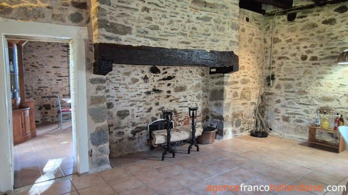 Image No.7-2 Bed House for sale