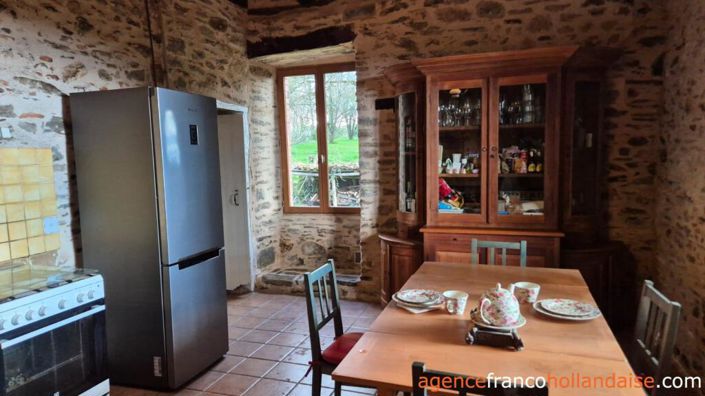 Image No.9-2 Bed House for sale