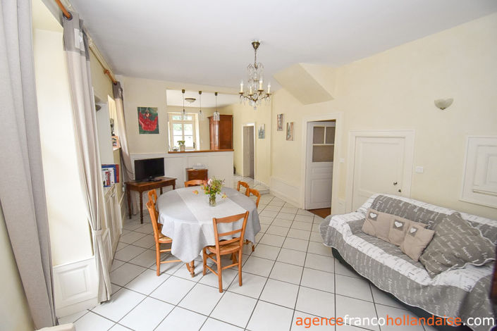 Image No.11-8 Bed House for sale