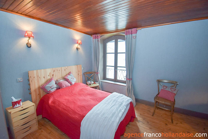 Image No.62-8 Bed House for sale