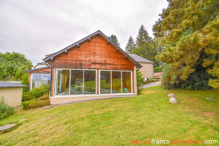 Image No.87-8 Bed House for sale