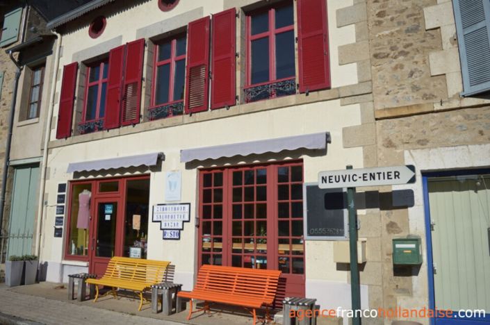 Image No.2-Commercial de 3 chambres à vendre à Châteauneuf-la-Forêt