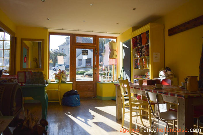 Image No.34-Commercial de 3 chambres à vendre à Châteauneuf-la-Forêt