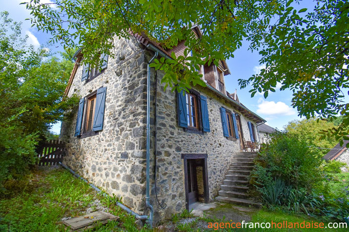 Image No.10-3 Bed House for sale