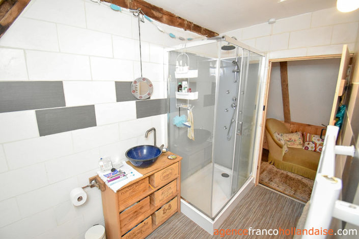 Image No.9-3 Bed House for sale