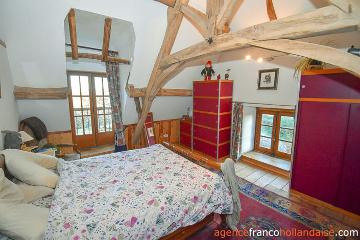 Image No.8-3 Bed House for sale