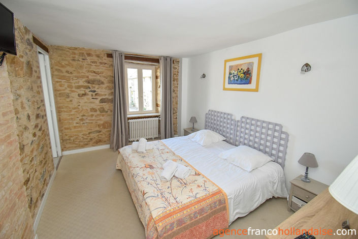 Image No.29-8 Bed Commercial for sale