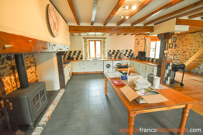 Image No.9-4 Bed House for sale