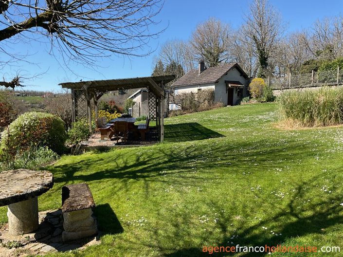 Image No.1-5 Bed House for sale
