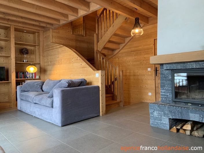 Image No.18-5 Bed House for sale