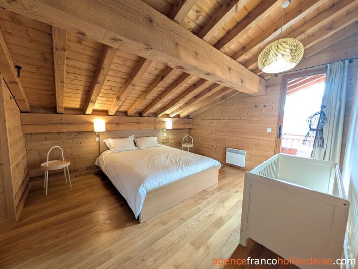 Image No.23-5 Bed House for sale