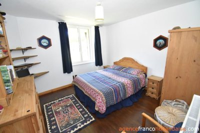 huis-met-gite-en-terras-met-super-uitzicht-25
