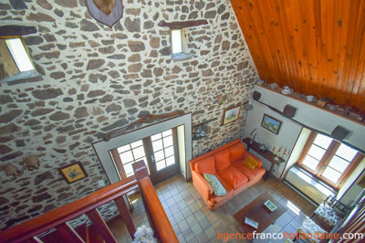 twee-woningen-11-hectare-en-rust-13large