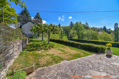 twee-woningen-11-hectare-en-rust-12large