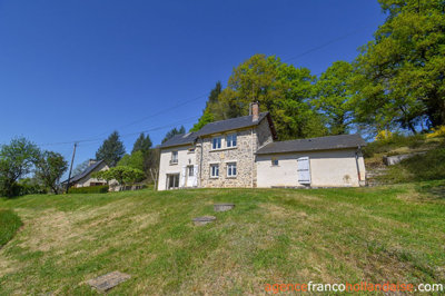 twee-woningen-11-hectare-en-rust-3large