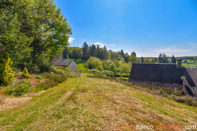 twee-woningen-11-hectare-en-rust-2large