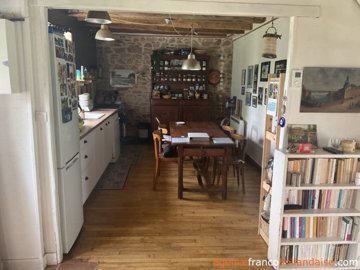 echt-frans-huis-met-een-gezellige-gte-28large