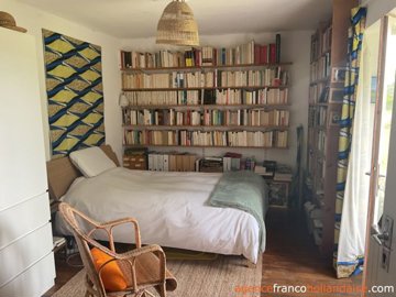 echt-frans-huis-met-een-gezellige-gte-32large