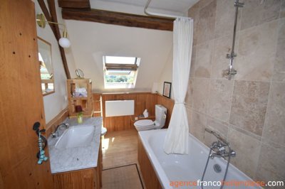 rustig-in-deze-gerenoveerde-boerderij-13large