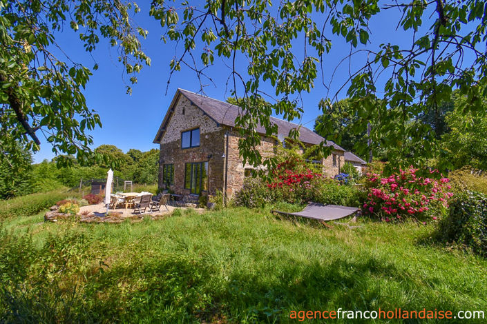 Image No.1-5 Bed House for sale