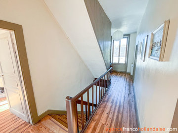 karakteristiek-herenhuis-met-schuur-en-grond-