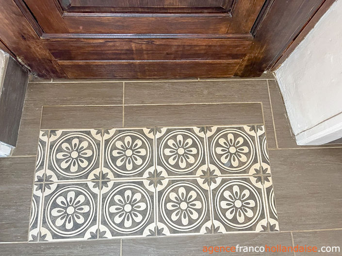 Image No.10-3 Bed House for sale