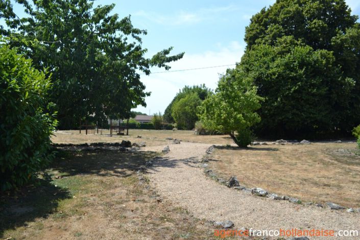 Image No.37-15 Bed House for sale