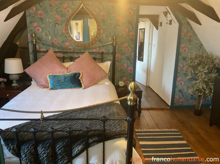 Image No.21-6 Bed House for sale