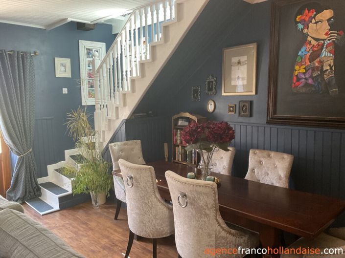 Image No.9-6 Bed House for sale