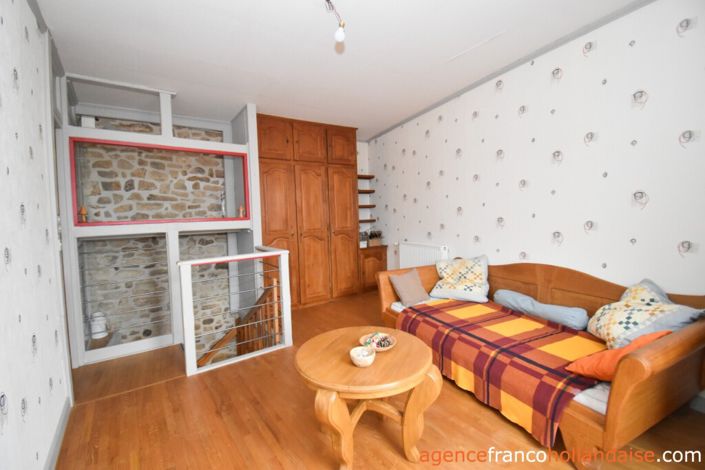 Image No.5-5 Bed House for sale