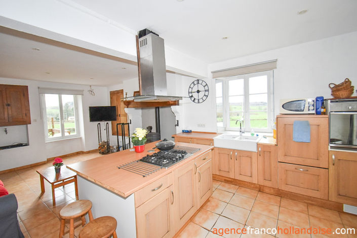 Image No.7-3 Bed House for sale