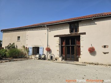 domein-met-3-woningen-36large