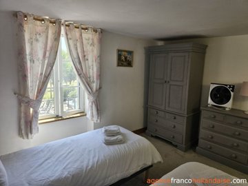 domein-met-3-woningen-39large