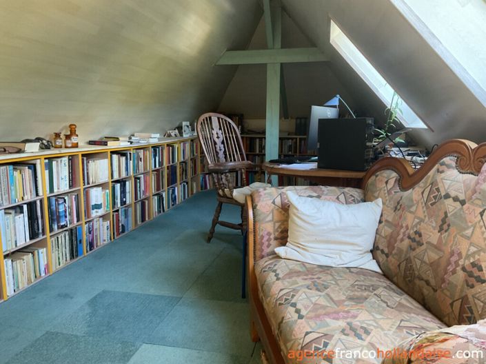 Image No.11-2 Bed House for sale