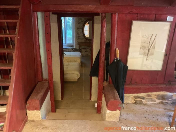 Image No.31-2 Bed House for sale