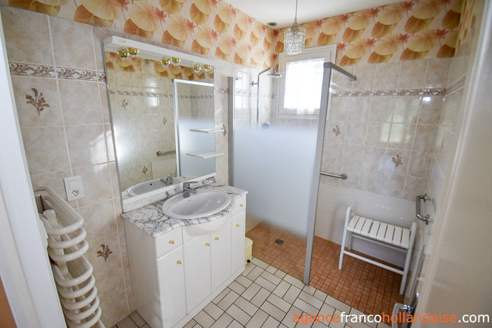 Image No.22-4 Bed House for sale