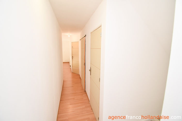 Image No.22-5 Bed House for sale