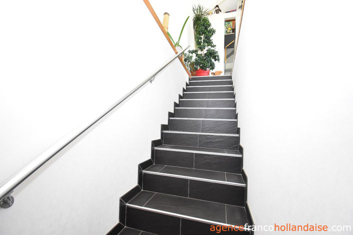 Image No.5-1 Bed House for sale