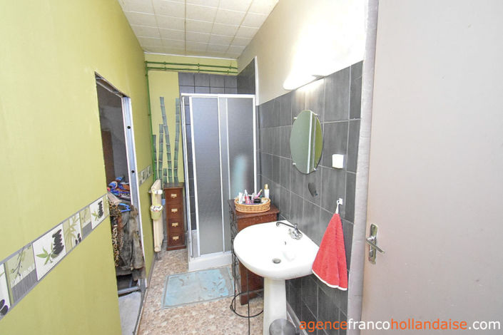 Image No.8-4 Bed House for sale