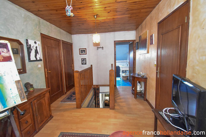 Image No.9-4 Bed House for sale