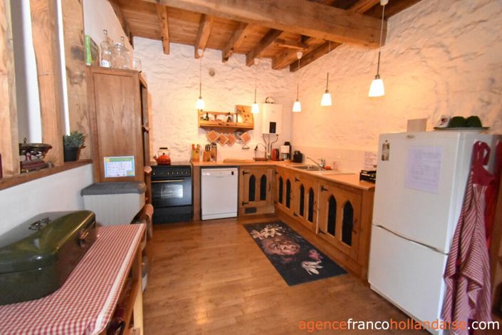 Image No.25-6 Bed House for sale